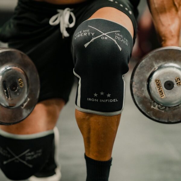 Knee Sleeves for Weightlifting & Powerlifting (7mm Pair) For Men & Women - Knee Wraps for Weight Lifting, Squats, Fitness, Gym Workout, Crossfit - IPF Approved Knee Compression Sleeve Support - Imagen 3
